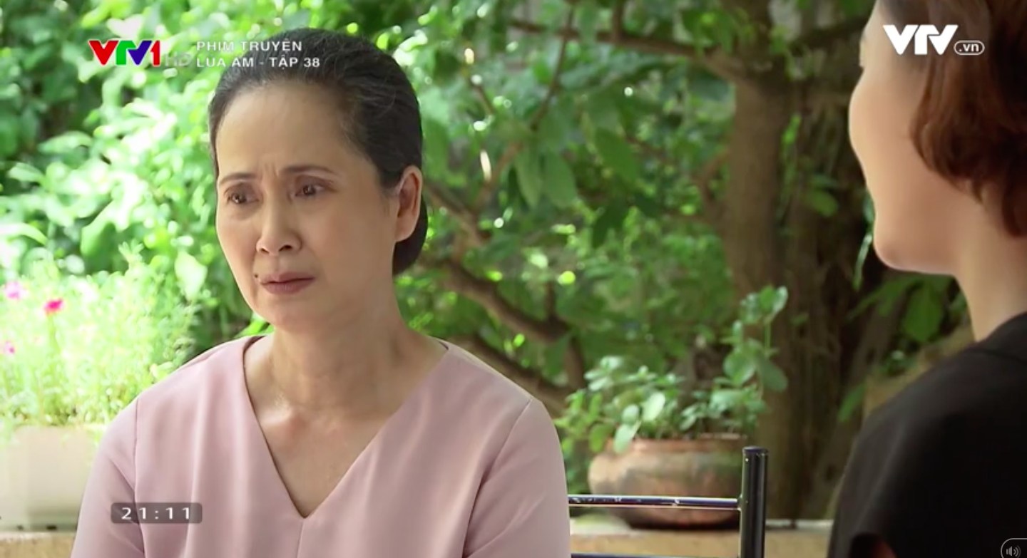 Lửa ấm - Tập 37: Ngọc thề sẽ cướp Minh để con gái mình có bố - Ảnh 1. Lửa ấm - Tập 37: Ngọc thề sẽ cướp Minh để con gái mình có bố - Ảnh 1.