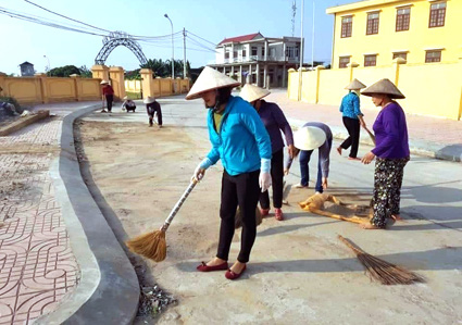 Phụ nữ Yên Khánh hăng hái tham gia các phong trào thi đua - Ảnh 1.