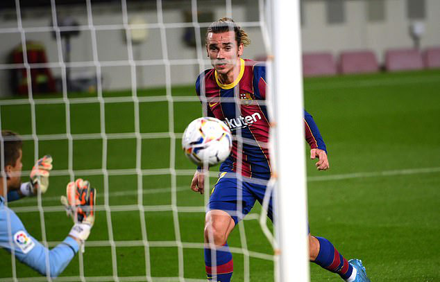 Barcelona 1-0 Levante: Messi tỏa sáng kịp thời - Ảnh 2.