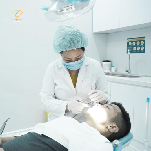 Bắt gặp Mạnh Trường tại Nha khoa Quốc tế DC Dentist sau thành công của “Hồ sơ cá sấu” - Ảnh 1. Bắt gặp Mạnh Trường tại Nha khoa Quốc tế DC Dentist sau thành công của “Hồ sơ cá sấu” - Ảnh 1.