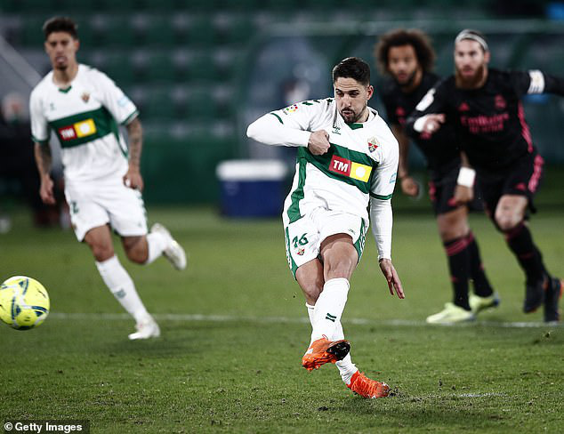 Elche 1-1 Real Madrid: Modric ghi bàn, Real tiếp tục giữ vị trí nhì bảng - Ảnh 2.