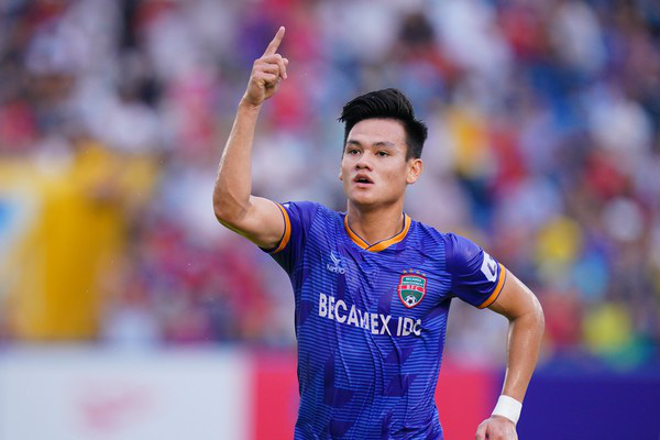 tuyen-thu-viet-nam-roi-vao-cuoc-chien-tranh-chap-cua-2-doi-v-league-151245-1-123644-1 tuyen-thu-viet-nam-roi-vao-cuoc-chien-tranh-chap-cua-2-doi-v-league-151245-1-123644-1