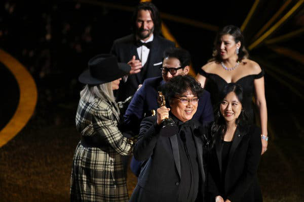 09oscars-livebriefing-bongjoonho-articleLarge 09oscars-livebriefing-bongjoonho-articleLarge