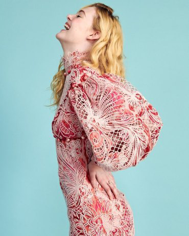 Elle Fanning biến hóa trên Glamour - Ảnh 15.