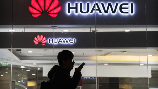 Sếp lớn của Huawei tuyên bố cạch mặt Google - Ảnh 1. Sếp lớn của Huawei tuyên bố cạch mặt Google - Ảnh 1.