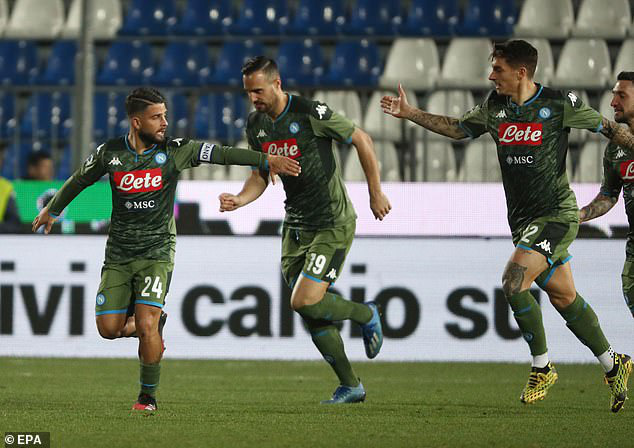 Napoli ngược dòng thành công trước Brescia - Ảnh 3.