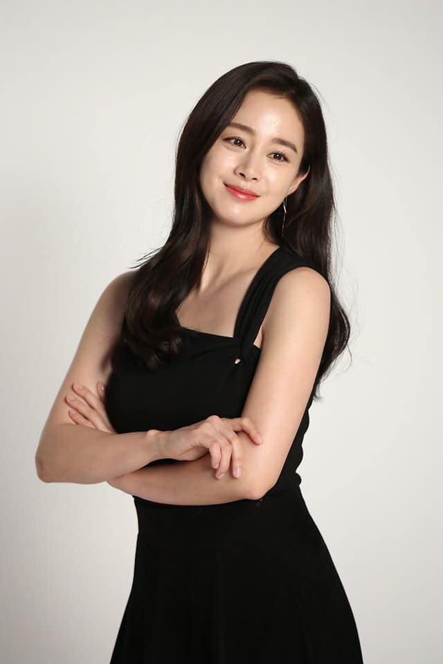 Ngỡ ngàng với nhan sắc gái hai con Kim Tae Hee - Ảnh 7.