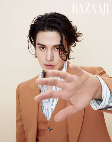 Lee Dong Wook mềm mại trong loạt ảnh mới - Ảnh 6.