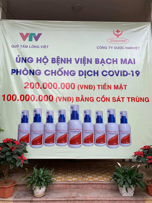 Hỗ trợ 10.000 lọ cồn sát trùng và 400 triệu đồng cùng cả nước chung tay chống dịch COVID-19 - Ảnh 6.