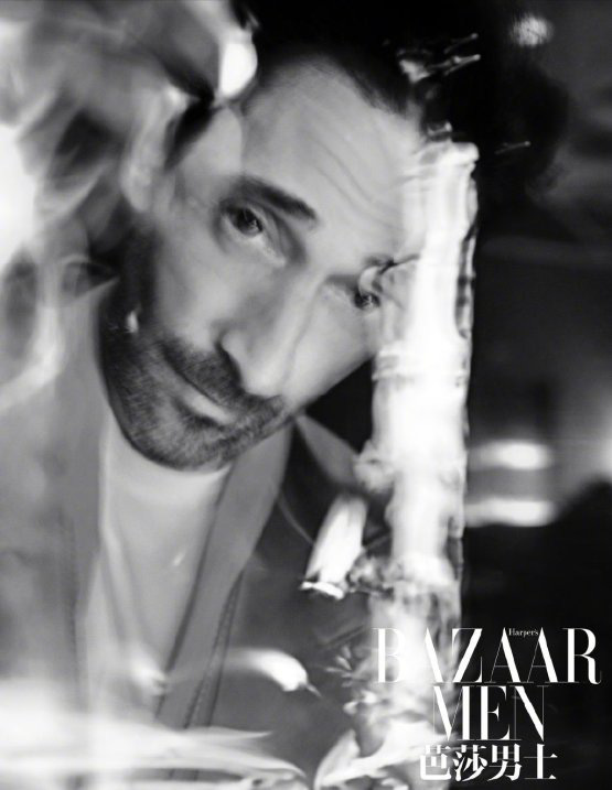 Adrien Brody đẹp hoàn hảo trên Harpers Bazaar Men Trung Quốc - Ảnh 1.