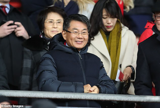 Chủ sở hữu Southampton rao bán đội bóng - Ảnh 1. Chủ sở hữu Southampton rao bán đội bóng - Ảnh 1.