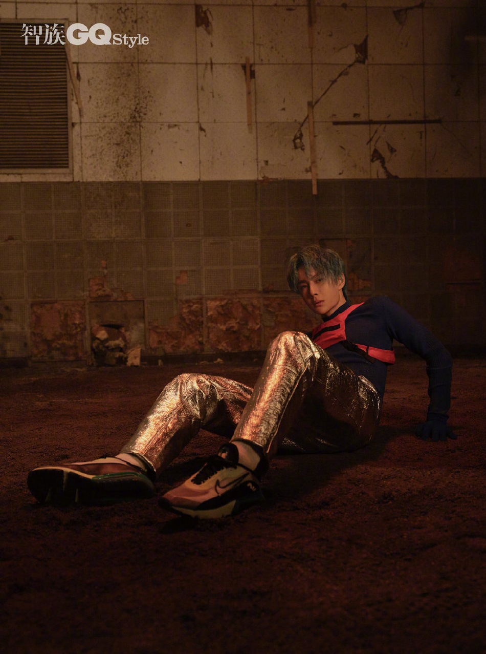 Vương Nhất Bác khiến tạp chí nổi tiếng của Trung Quốc đổi tên trên mạng xã hội - Ảnh 7. Vương Nhất Bác khiến tạp chí nổi tiếng của Trung Quốc đổi tên trên mạng xã hội - Ảnh 7.