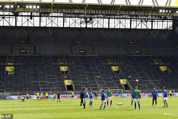 1589634560718_lc_galleryImage_Dortmund_left_and_Schalke 1589634560718_lc_galleryImage_Dortmund_left_and_Schalke