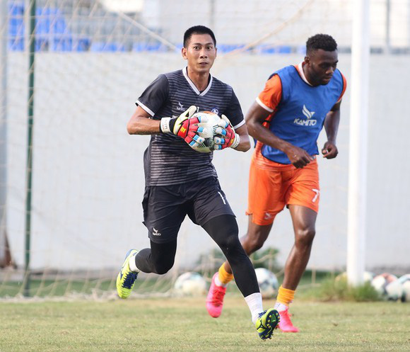 CLB Bóng đá Huế - SHB Đà Nẵng: Hấp dẫn derby miền Trung (16h ngày 24/5) - Ảnh 1.