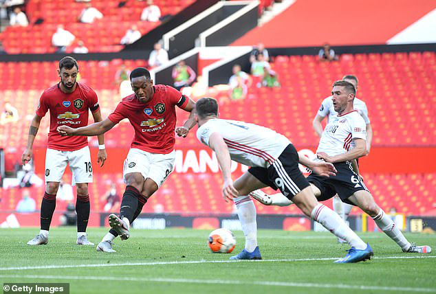 Man Utd 3-0 Sheffield: Cú hat-trick của Martial - Ảnh 1.