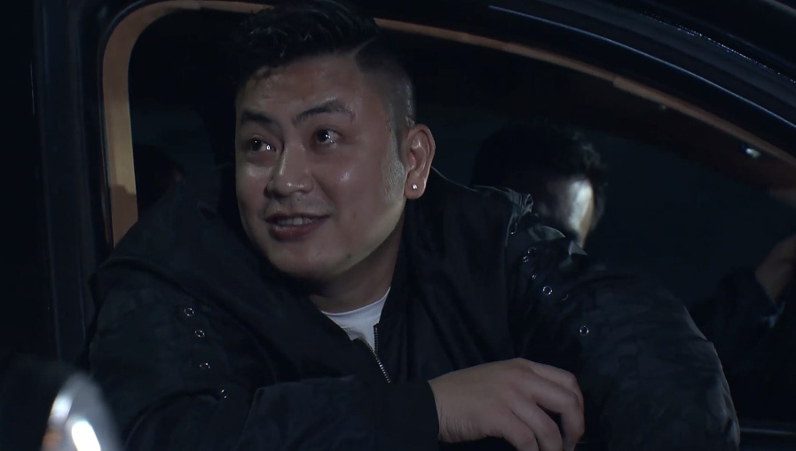 Lựa chọn số phận - Tập 8: Cường (H&agrave; Việt Dũng) v&agrave; Trang (Phương Oanh) bị c&agrave; khịa giữa đường - Ảnh 2.