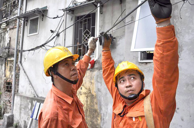 Hóa đơn tiền điện tăng “phi mã”: Hàng trăm khách hàng được điều chỉnh giảm tiền - Ảnh 2.