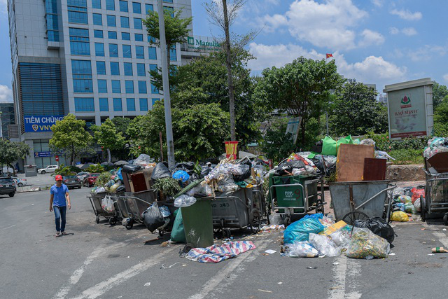 Chủ tịch Nguyễn Đức Chung: Ngay trong đêm, Hà Nội xử lý hết số rác tồn đọng ở nội thành - Ảnh 1.