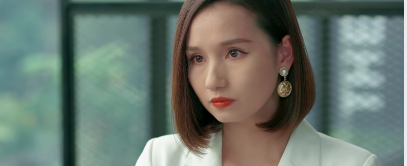 T&igrave;nh y&ecirc;u v&agrave; tham vọng - Tập 37: Vừa kh&oacute;c hết nước mắt v&igrave; thất t&igrave;nh, Linh lại gặp biến cố lớn trong c&ocirc;ng việc - Ảnh 2.