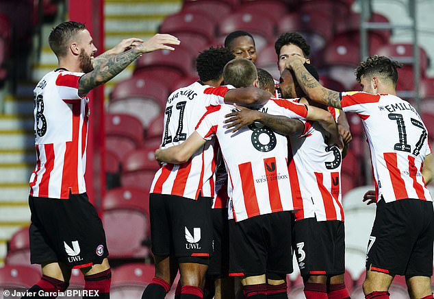 Brentford 3-1 Swansea City: Chiến thắng xứng đáng cho đội chủ nhà (Bán kết lượt về playoff giải hạng nhất Anh) - Ảnh 4.