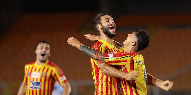 Udinese 1 - 2 Lecce: Lecce nuôi hy vọng trụ hạng - Ảnh 2.