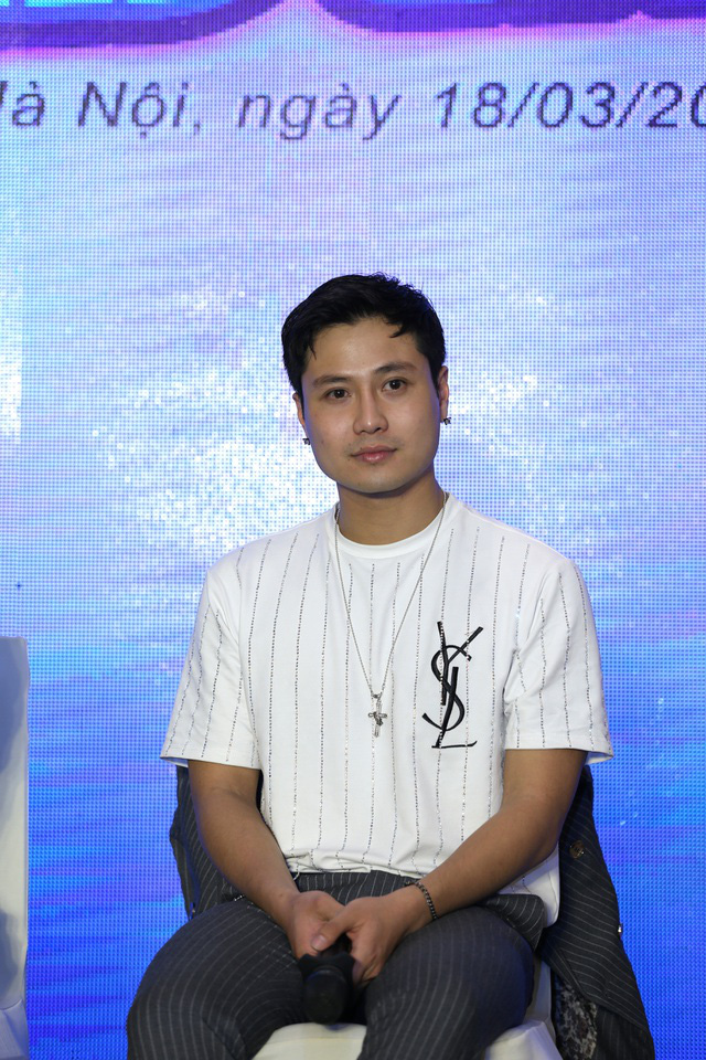 Thầy giáo hot nhất màn ảnh Thanh Sơn điển trai từ thuở vào nghề - Ảnh 5. Thầy giáo hot nhất màn ảnh Thanh Sơn điển trai từ thuở vào nghề - Ảnh 5.