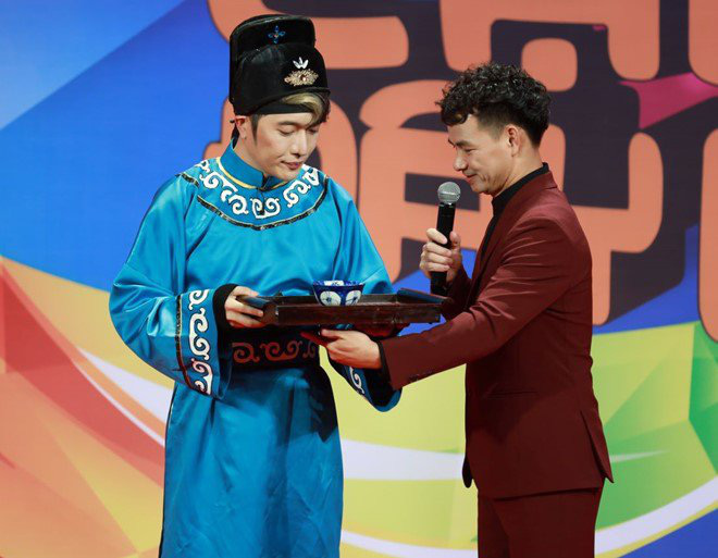 Ơn giời! Cậu đ&acirc;y rồi: Khắc Việt, Ch&acirc;u Đăng Khoa khiến c&aacute;c trưởng ph&ograve;ng chật vật - Ảnh 5.