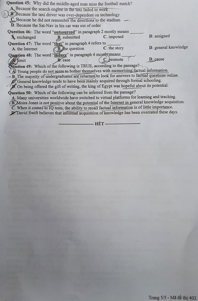 Đề tiếng Anh ch&iacute;nh thức kỳ thi tốt nghiệp THPT 2020 - Ảnh 10.