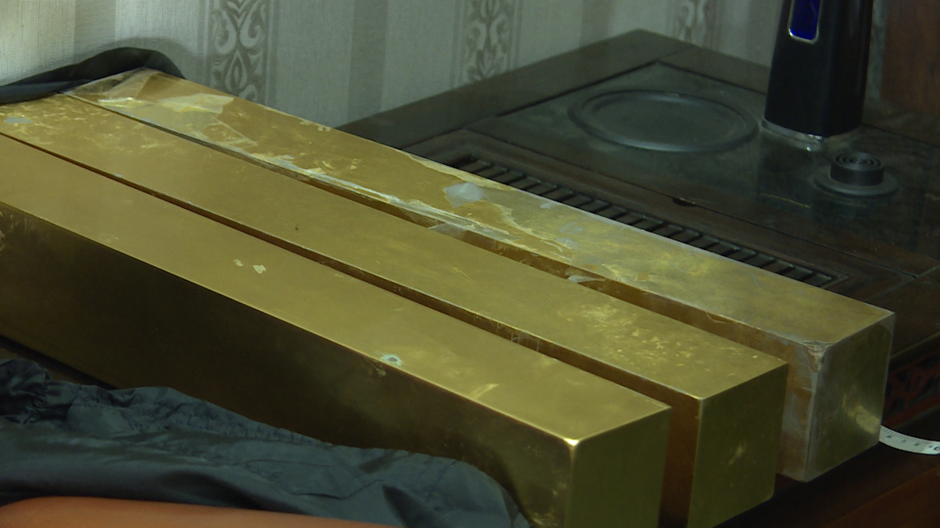 Những c&uacute; si&ecirc;u lừa của nh&agrave; ngoại cảm rởm - L&agrave;m giả cả tấn v&agrave;ng, giả cả h&agrave;i cốt liệt sỹ bằng xương động vật - Ảnh 4.