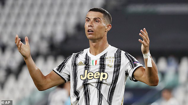 Khó khăn tài chính, Juventus định bán Ronaldo cho Barcelona - Ảnh 1.