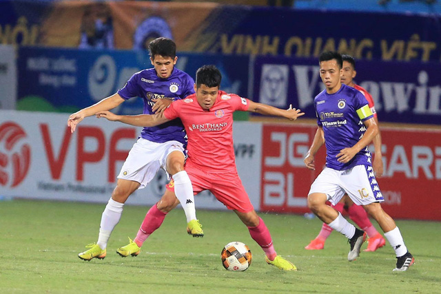 VPF lên 4 phương án để V.League trở lại - Ảnh 1.