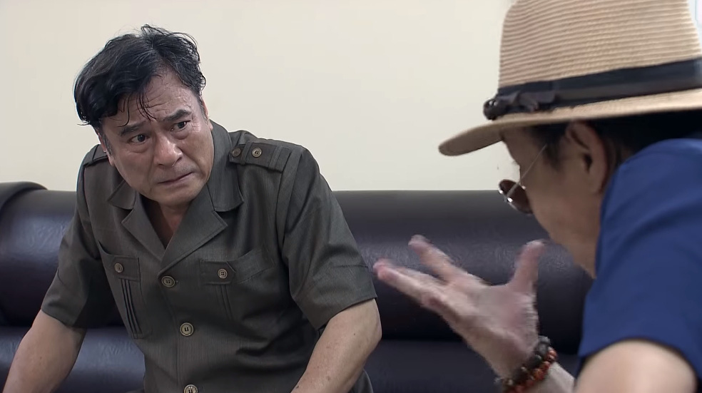 Lựa chọn số phận - Tập 45: Gia đình Trang rơi vào cảnh trớ trêu, bố bị tống tiền còn mẹ mắc ung thư - Ảnh 2. Lựa chọn số phận - Tập 45: Gia đình Trang rơi vào cảnh trớ trêu, bố bị tống tiền còn mẹ mắc ung thư - Ảnh 2.