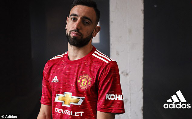 Man Utd ra mắt áo đấu mới mùa giải 2020/21 - Ảnh 5.