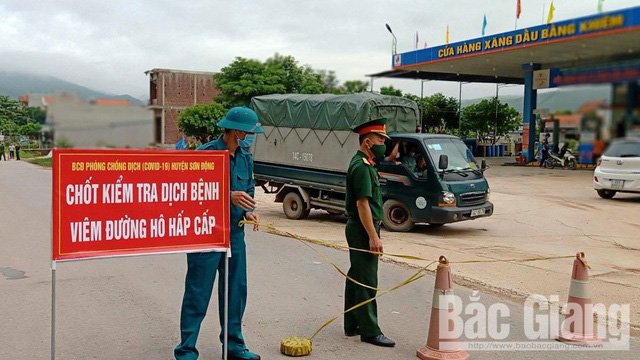 Quảng Ninh hỏa tốc lập chốt kiểm soát tại khu tiếp giáp Lạng Sơn, Bắc Giang - Ảnh 1.