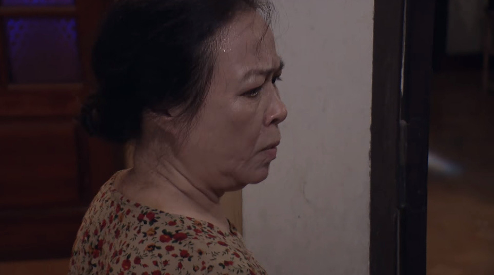 Lựa chọn số phận - Tập 35: Trang tức đi&ecirc;n khi thấy Cường qua đ&ecirc;m c&ugrave;ng t&igrave;nh cũ - Ảnh 1.