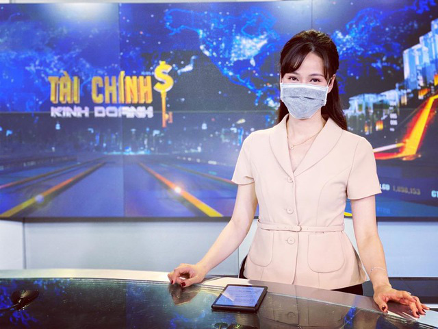 Dàn MC, BTV của VTV hưởng ứng chiến dịch đeo khẩu trang của WHO - Ảnh 1.