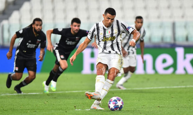 Ronaldo lập cú đúp, Juventus vẫn bị loại khỏi Champions League - Ảnh 2.