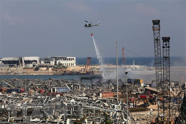 Biểu tình phản đối giới chức Lebanon tắc trách - Ảnh 1.
