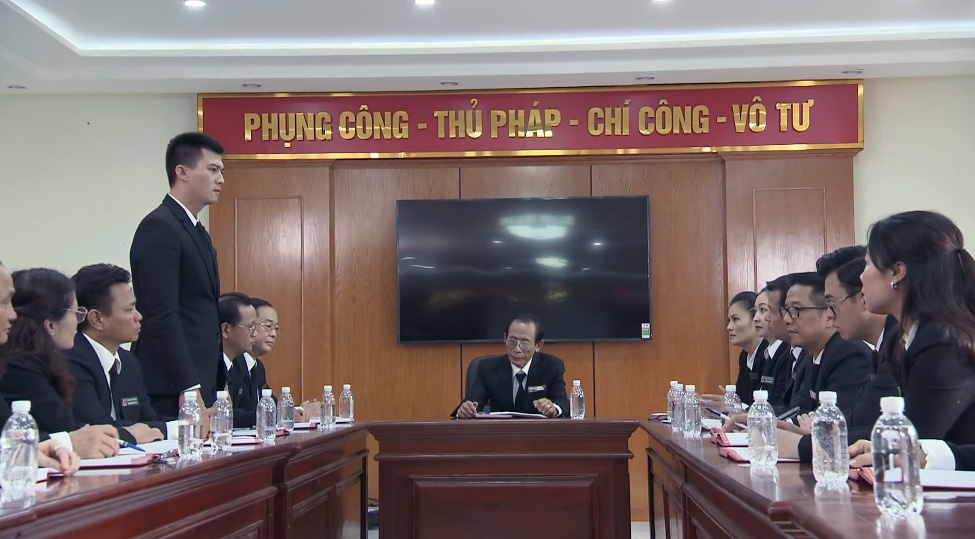 Lựa chọn số phận - Tập 58: Cường thẳng thừng tuyên bố làm thẩm phán không được hèn nhát - Ảnh 1. Lựa chọn số phận - Tập 58: Cường thẳng thừng tuyên bố làm thẩm phán không được hèn nhát - Ảnh 1.