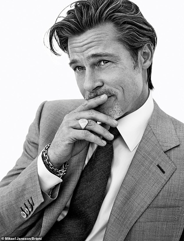 Brad Pitt vẫn lịch lãm và phong độ dù đã U60 - Ảnh 3.