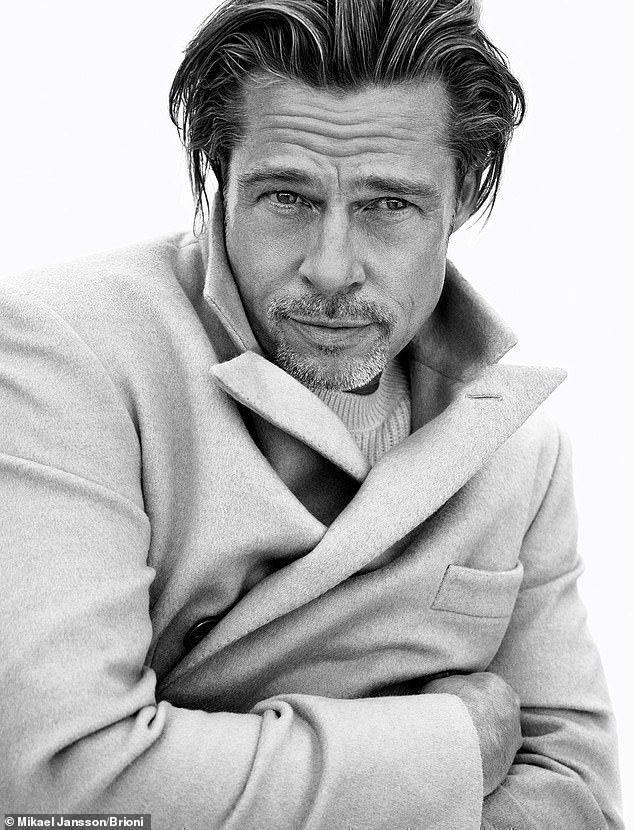 Brad Pitt vẫn lịch lãm và phong độ dù đã U60 - Ảnh 4.