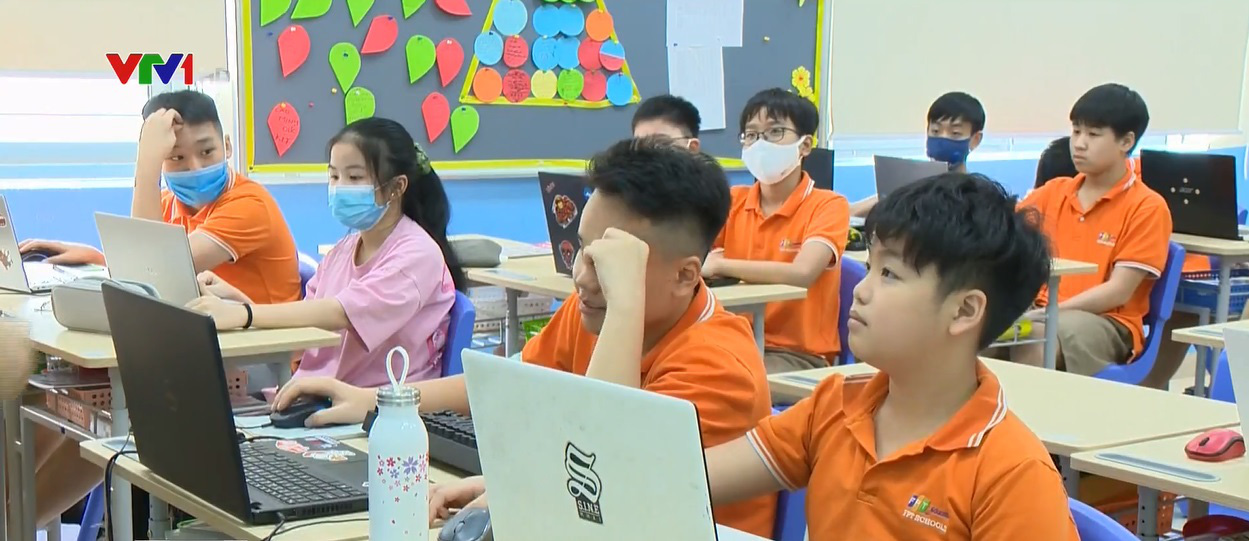 Thay pascal bằng ng&ocirc;n ngữ lập tr&igrave;nh mới trong m&ocirc;n tin học, học sinh hứng th&uacute;  - Ảnh 1.