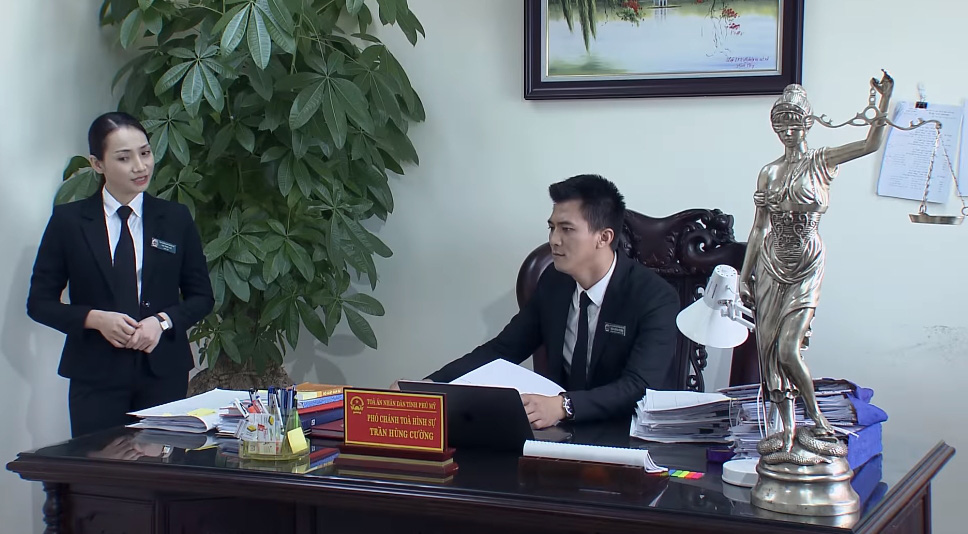 Lựa chọn số phận - Tập 67: Tấn định th&ocirc;n t&iacute;nh c&ocirc;ng ty Trang c&ograve;n Trang vẫn mơ tưởng về Cường - Ảnh 2.