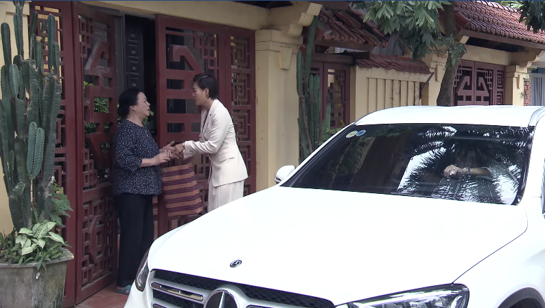 Lựa chọn số phận - Tập 69: Mẹ Cường bị dúi quà hối lộ vào tay, Cường lại gặp hạn? - Ảnh 2. Lựa chọn số phận - Tập 69: Mẹ Cường bị dúi quà hối lộ vào tay, Cường lại gặp hạn? - Ảnh 2.