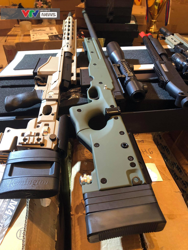 Hàng trăm khẩu súng đồ chơi bắn đạn nở nguy hiểm bị thu giữ - Ảnh 5. Hàng trăm khẩu súng đồ chơi bắn đạn nở nguy hiểm bị thu giữ - Ảnh 5.