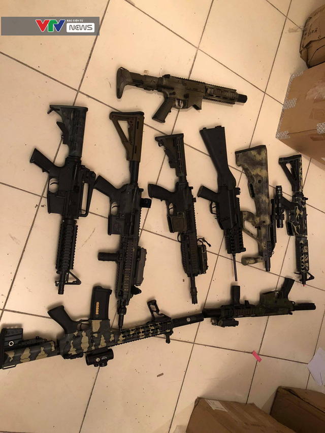 Hàng trăm khẩu súng đồ chơi bắn đạn nở nguy hiểm bị thu giữ - Ảnh 4. Hàng trăm khẩu súng đồ chơi bắn đạn nở nguy hiểm bị thu giữ - Ảnh 4.