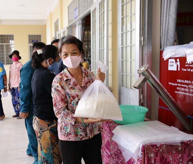 Thiên tai, dịch bệnh không thể cản bước lòng tự hào Việt Nam! - Ảnh 15.
