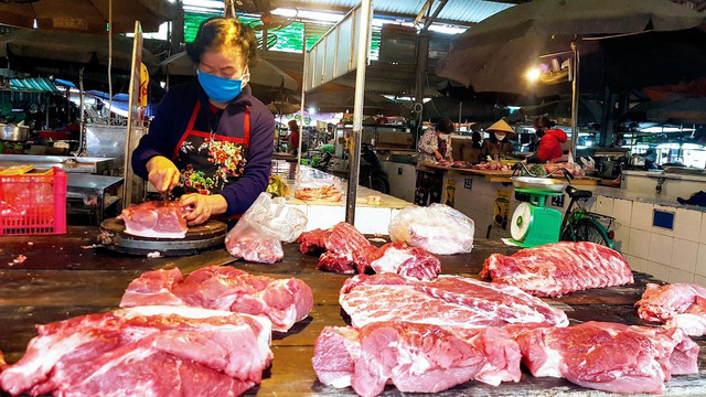 Hụt nguồn lợn nhập khẩu Thái Lan, lợn hơi liên tục tăng giá - Ảnh 1.