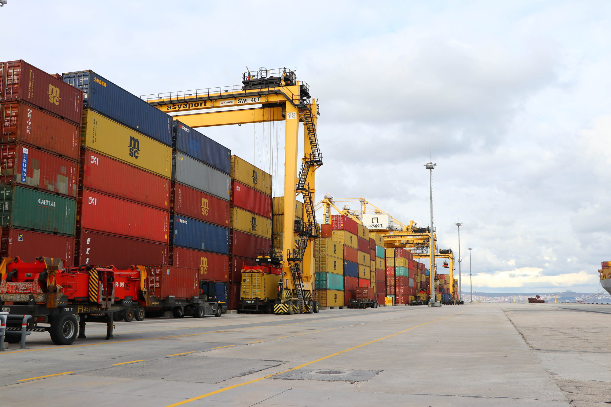 Lời giải nào cho cuộc khủng hoảng container rỗng?