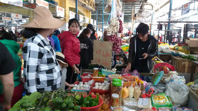 Không khan hàng, sốt giá ở Quảng Ninh, Hải Dương  - Ảnh 2.